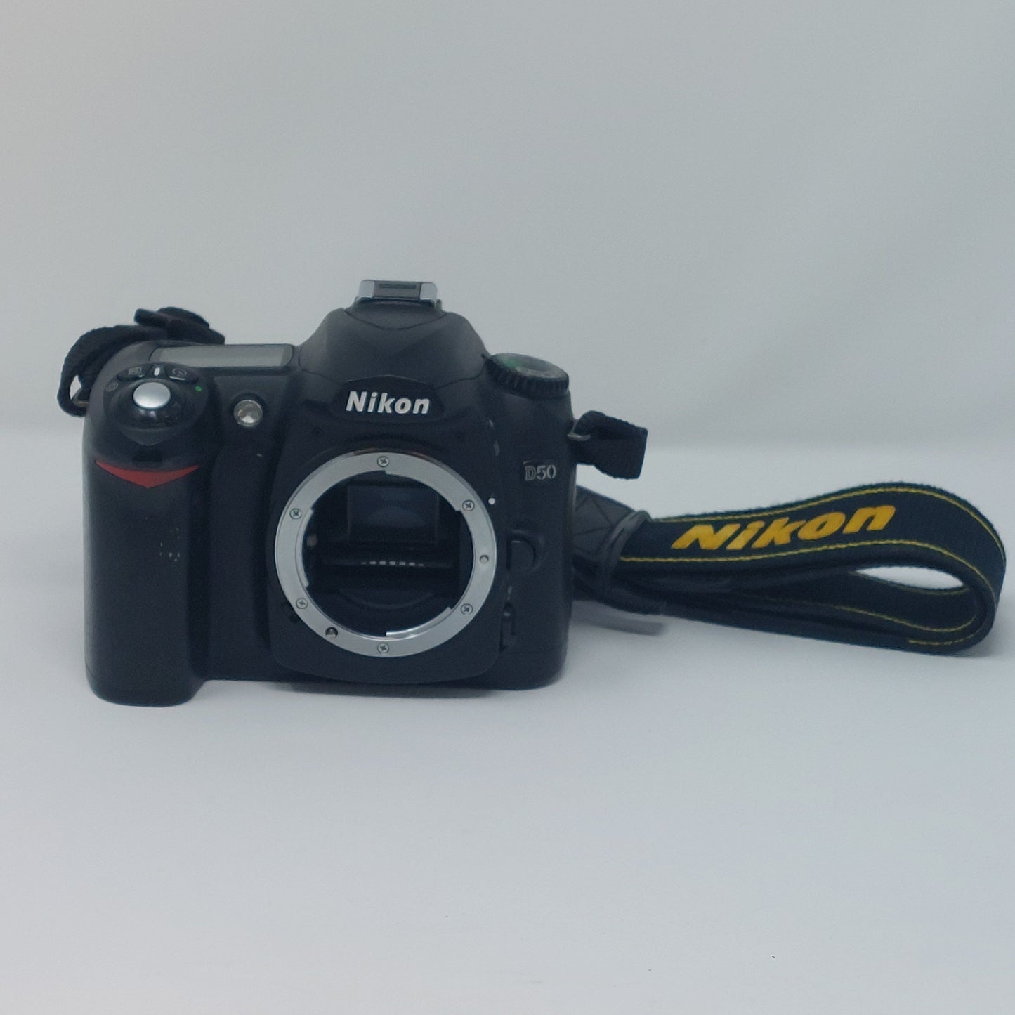 Nikon D50 6.1MP Digital SLR DSLR Camera